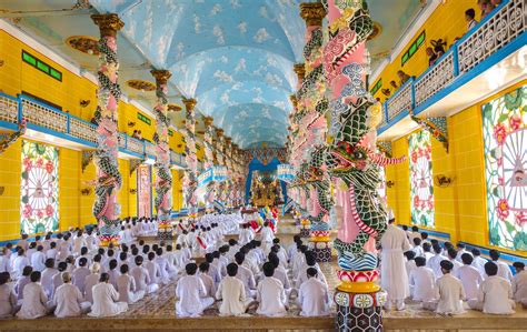 Cao Dai Temple: An Intriguing Fusion of Faith and Architectural Brilliance!