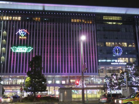 博多南駅から博多駅: 都市の鼓動と鉄道の詩