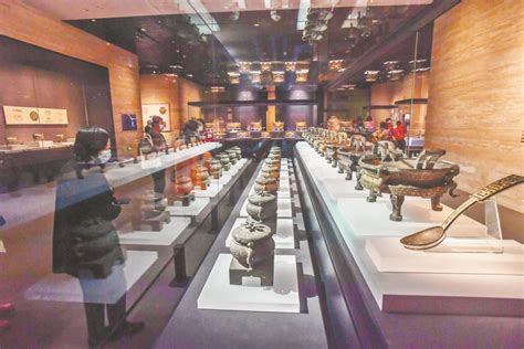 Hubei Provincial Museum: Unveiling Wuhan’s Ancient Treasures and Cultural Tapestry!