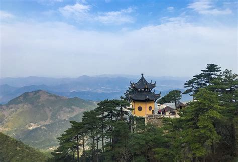 Qiaoshan Mountain Ruins! Unearthing Qingyang's Ancient Past and Breathtaking Views!