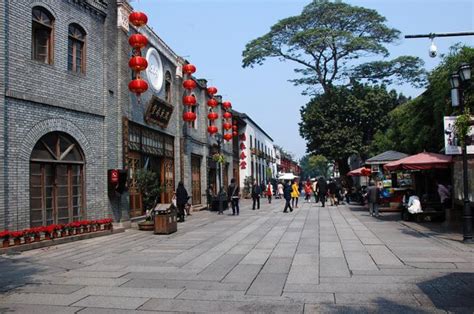 Three Lanes and Seven Alleys: A Historic Maze Where Time Stands Still!