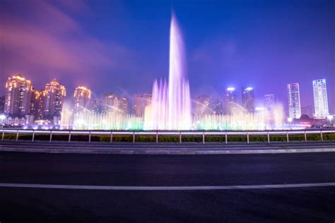  Xinghai Square Dazzling Fountain Show and Architectural Marvel!